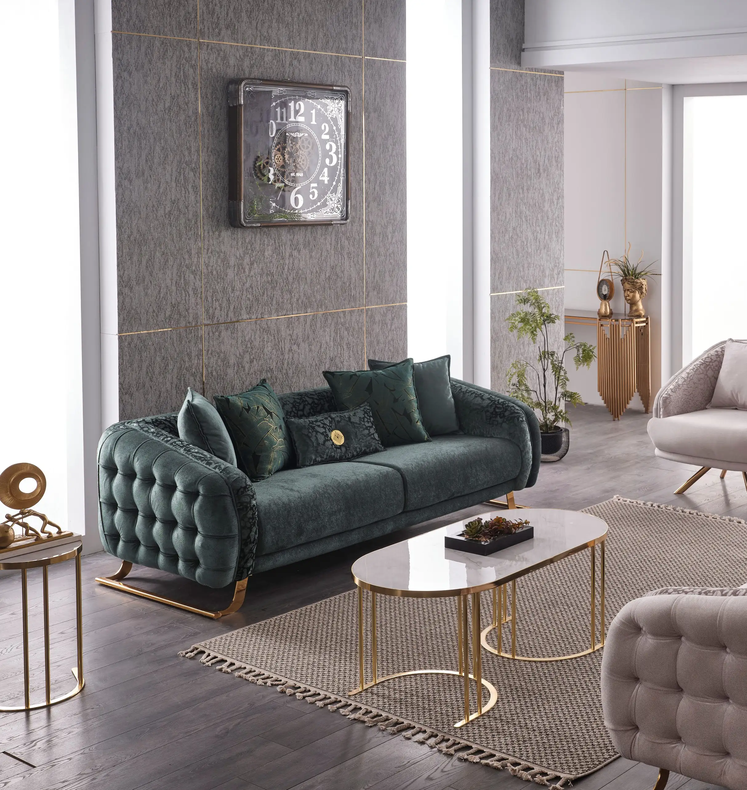 Set of Hilton tables - Golden
