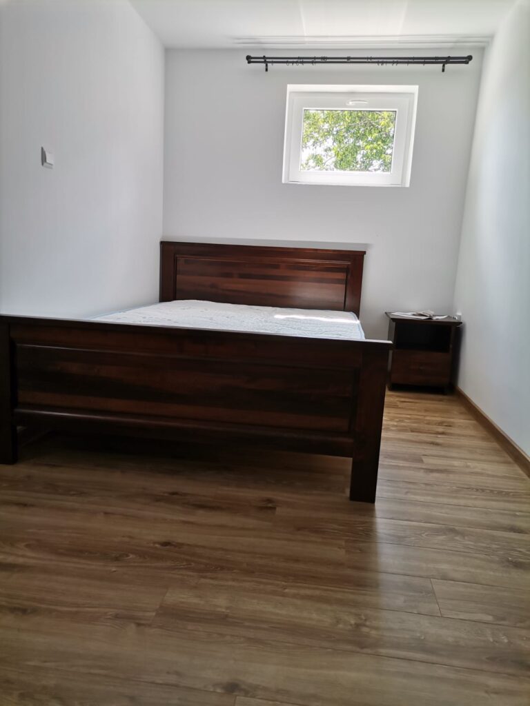 Solid wooden wood: donate as in your home at home 4 Bedroom Apollo in solid wood