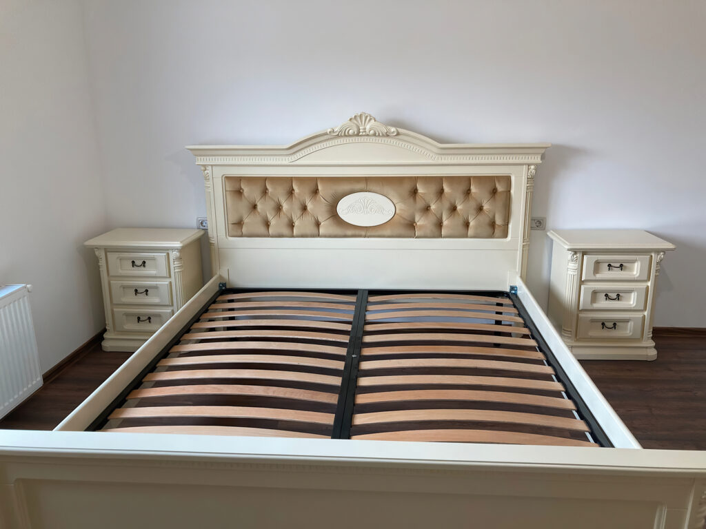 Pat Goldstone in solid wood, cream 160x200 - solid wood bed: do a sleep as in your hotel at home