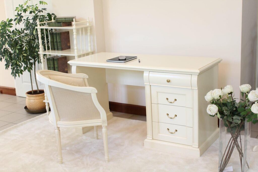 Productivity and style: elegant solid wood offices