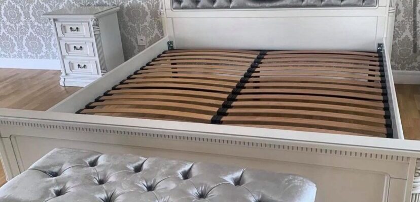 Solid wood beds